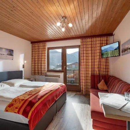 Bed & Breakfast Landhaus Elfi 2*